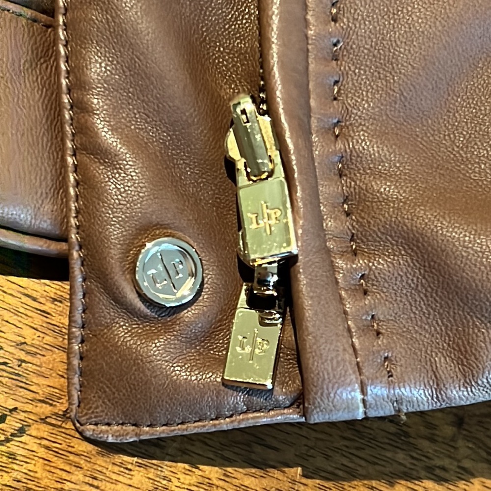 Loro piana womens 40 goose down reversible puffer vest - Picture 2 of 14